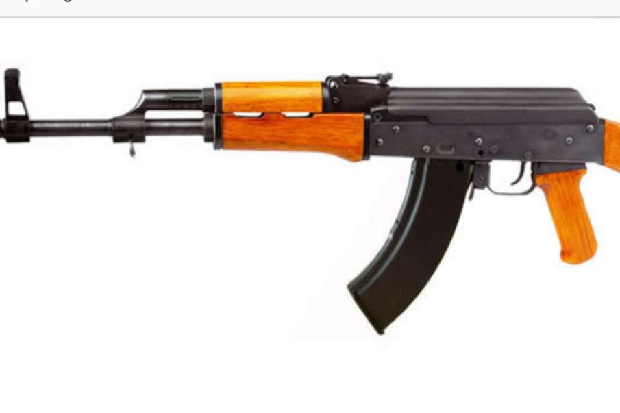 Мъж от пловдивско село си купи калашник, щял да убива четирима заради имот