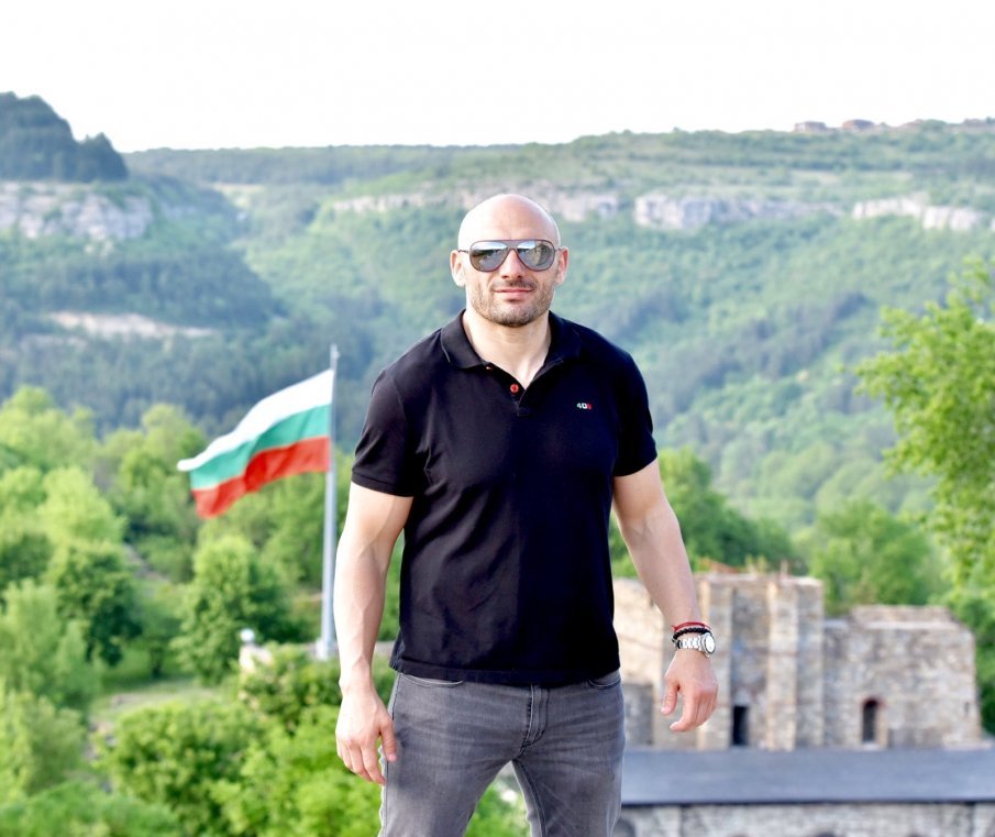 Консервативно-патриотичното движение остро: Не на маските в час по физическо! Иначе излизаме на протест за децата си!