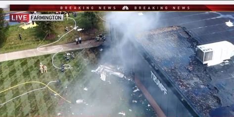 Самолет се разби в сграда в Кънектикът, четирима загинаха (ВИДЕО)