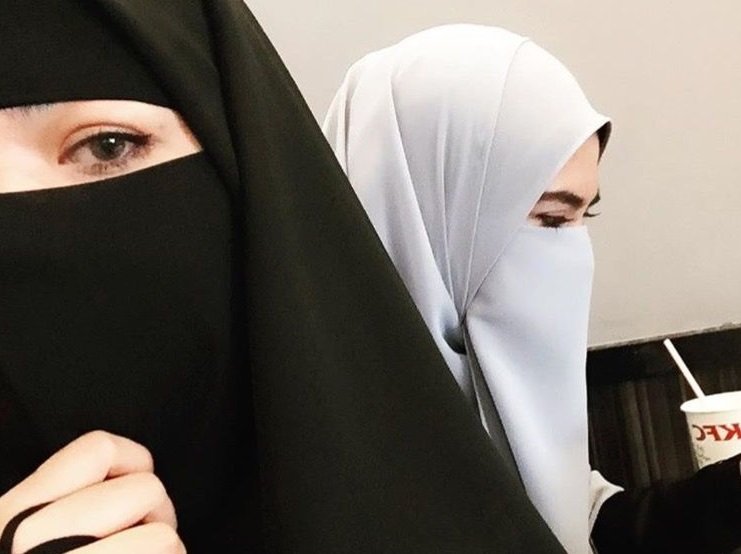 Нов тормоз за жените в Афганистан - вече не могат да шофират сами