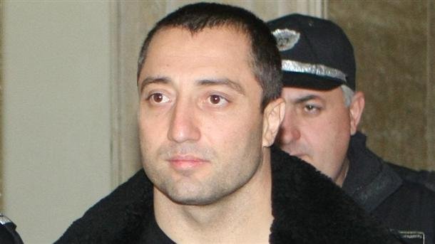 Митьо Очите приет по спешност в болница