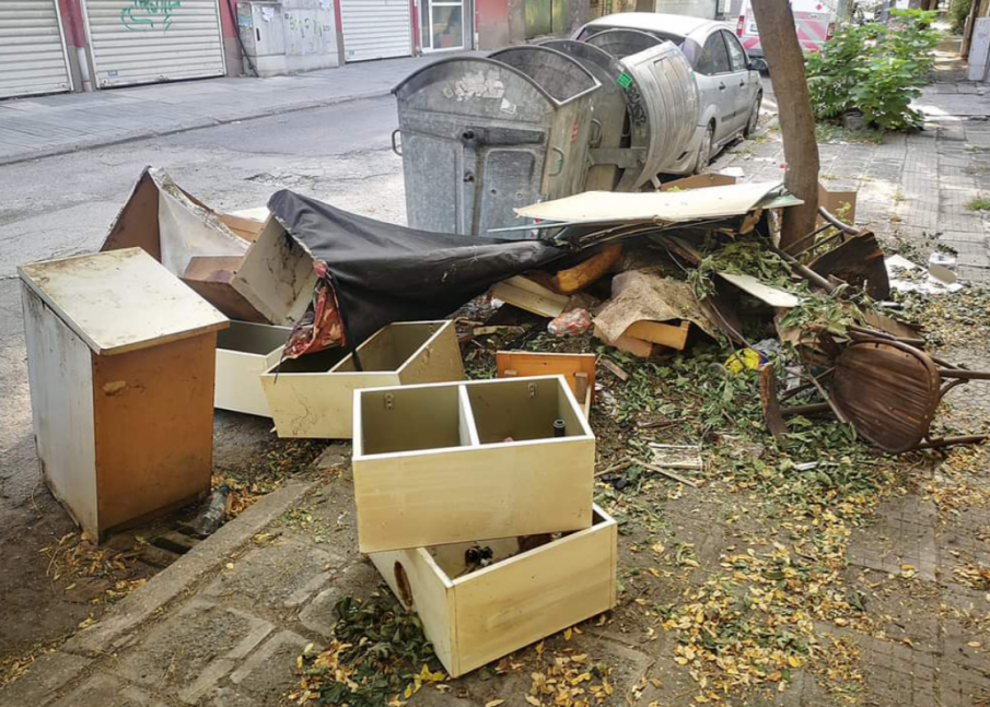 Пловдивчани пропищяха от безобразни сметища (СНИМКИ)