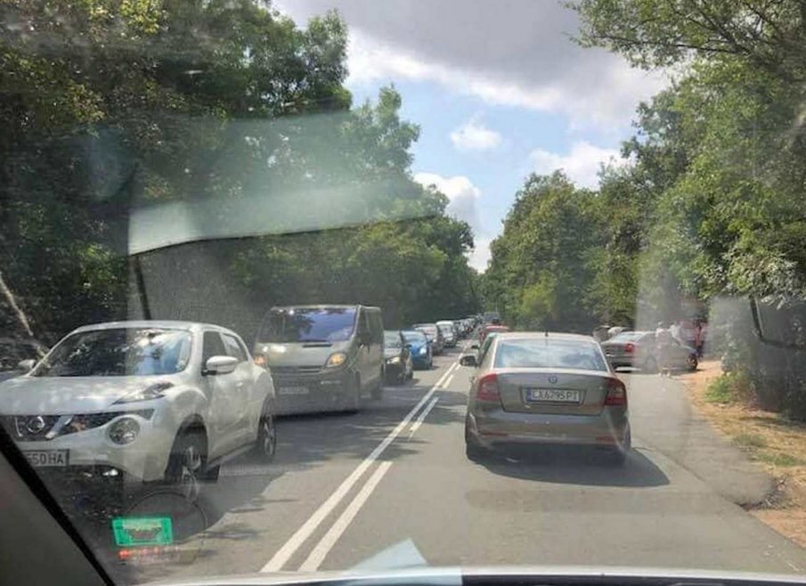 Автомеле затапи отсечката при Ропотамо (ВИДЕО)