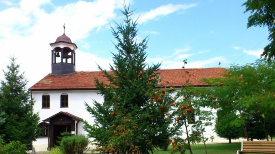 Започна ремонт на кюстендилската църква Свети Димитър