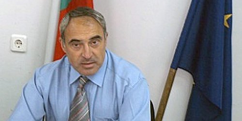 Областният управител на Радев в Пловдив чака Съединението, за да вземе COVID-мерки