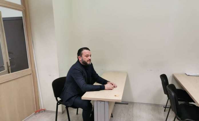 Орце Камчев остава в затвора