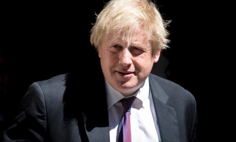Британският премиер Борис Джонсън предупреди употребяващите наркотици, че няма къде