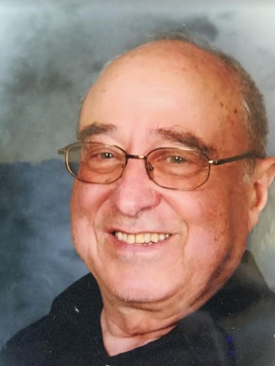 ТЪЖНА ВЕСТ: Напусна ни видният български дипломат и учен проф. д-р Еньо Савов