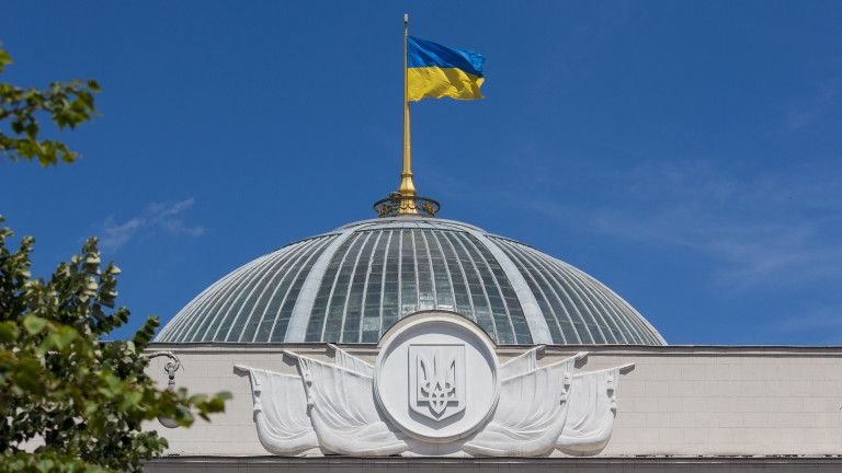 ЕС удължи с 6 месеца санкциите на руснаци и украинци заради Украйна