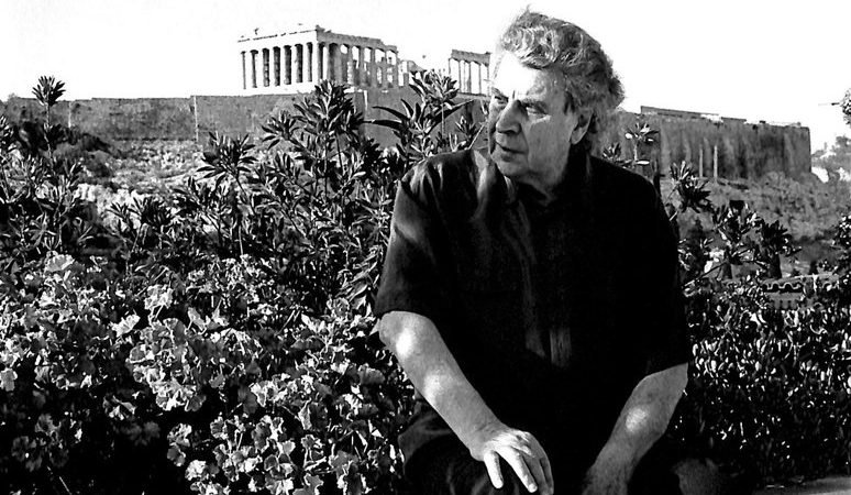 Гърция се сбогува с великия Микис Теодоракис