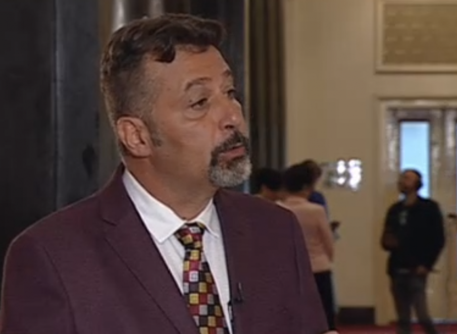 Филип Станев: ДБ ни извиваха ръцете за редене на кабинет