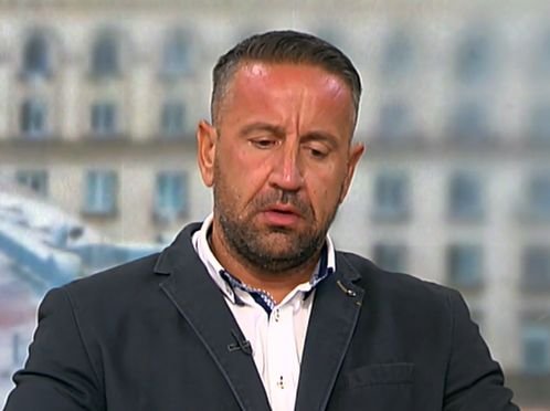 Георги Харизанов за Слави и компания: Тотална безидейност и несправяне със ситуацията