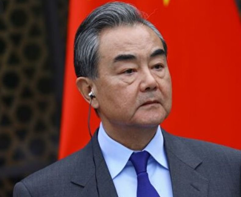 ВИЗИТА! Външният министър на Китай пристига на посещение в Сеул