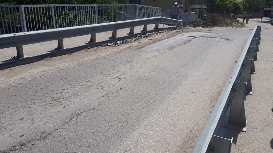 Махат опасния мост в Първенец, вдигат нов стоманобетонен