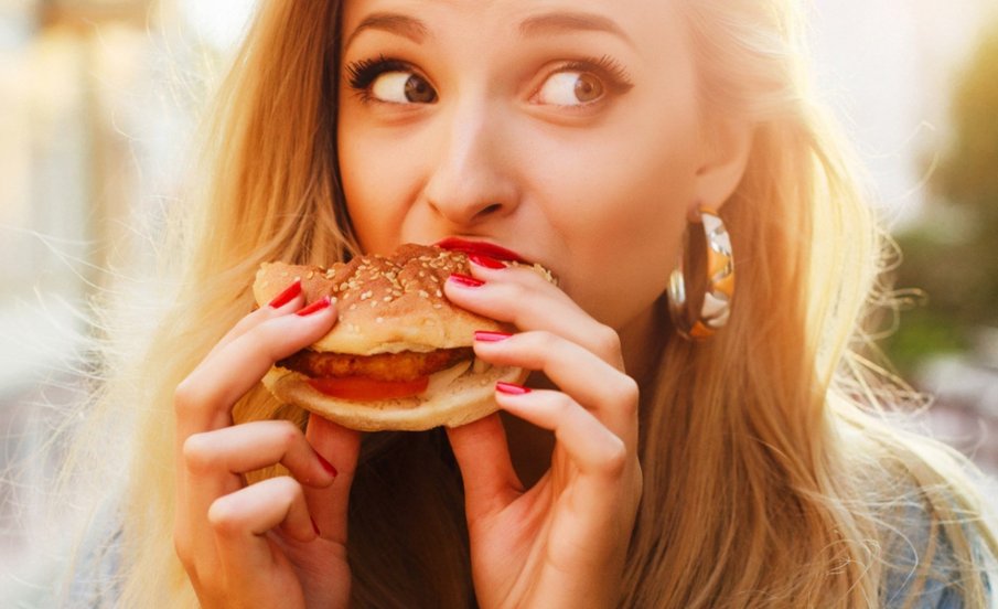 Прехвърлихте 30? Забравете за тези храни