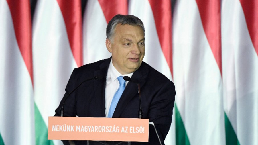 Унгарският премиер Виктор Орбан подкрепи решението на полския съд, одобрено