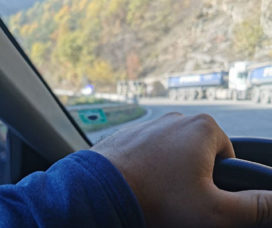 Ремонт блокира пътя Кричим-Девин, отсечката не е официално затворена