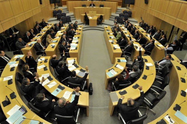 Парламентът в Кипър ще решава за либерализацията на електроенергийния пазар