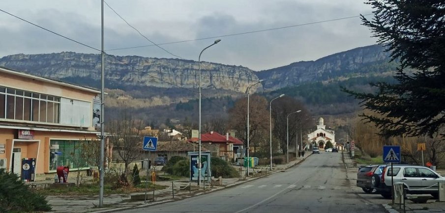 ГЛАС НАРОДЕН: Село Мадара остава в Община Шумен