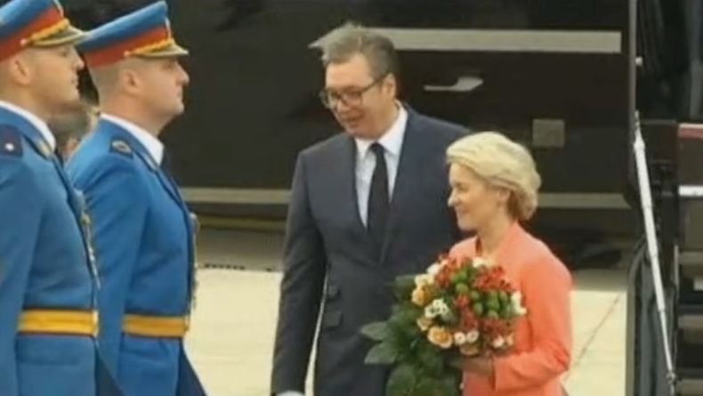 Урсула фон дер Лайен пристигна в Белград