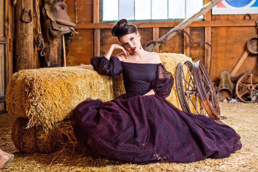 СЛЕД ВТОРАТА БРЕМЕННОСТ: Теодора работи по нов албум