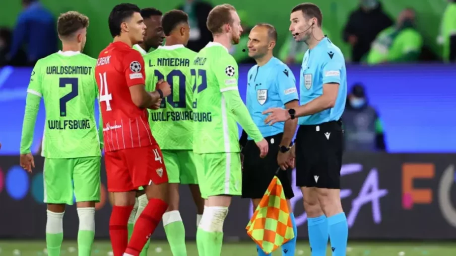 Волфсбург ревнаха срещу Георги Кабаков, медиите в Германия: Да ръководи само мачове в България