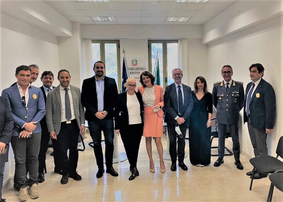 Прокуратурата към Съда в италианския град Беневенто отличи магистрати от Специализираната прокуратура за съвместно разследване на данъчни измамници
