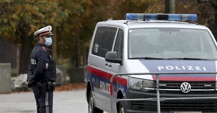 Австрийската полиция ще назначава само ваксинирани служители