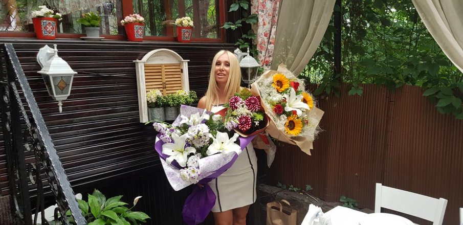 Поп иконата Кристина Димитрова удължи топлия сезон с най-новото си