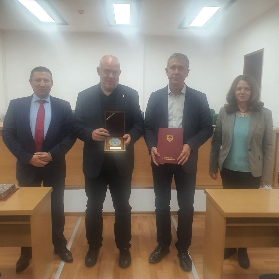 Главният прокурор Иван Гешев награди окръжните прокурори на Русе и Ловеч за висок професионализъм