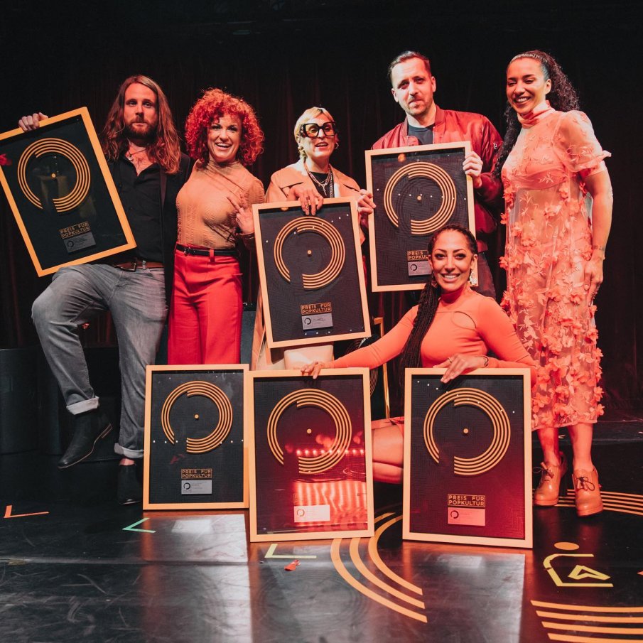 Германия награди Люси Дяковска с приз за цялостно творчество