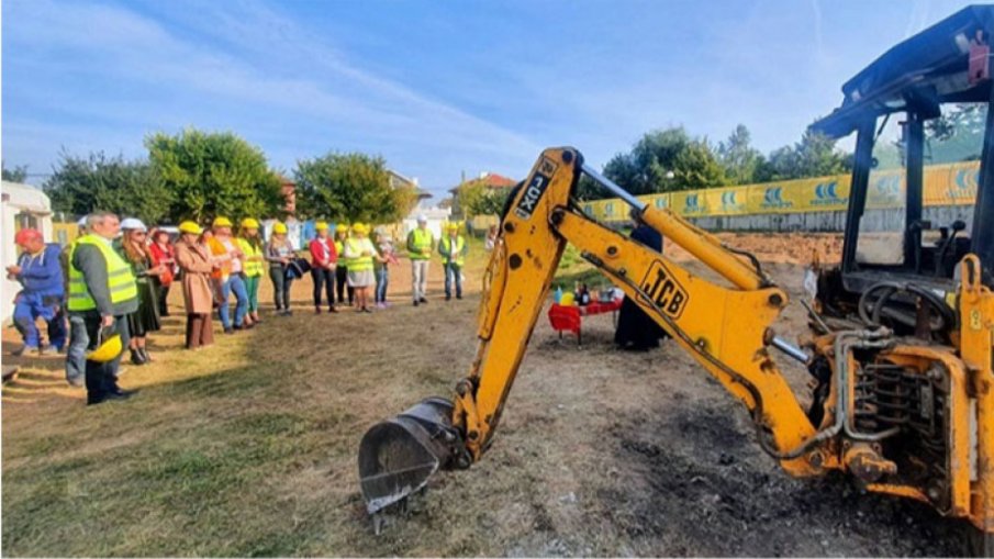 Първа копка на детска ясла в Казичене