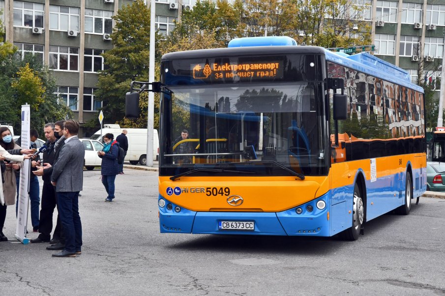 ЕКО ТРАНСПОРТ: 30 нови електробуса тръгнаха в София (СНИМКИ)