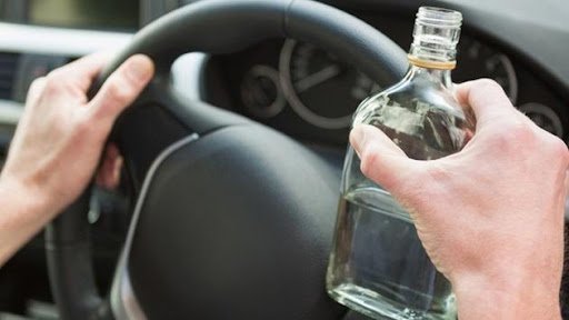 Софийска районна прокуратура задържа за 72 часа мъж, шофирал след употреба на алкохол