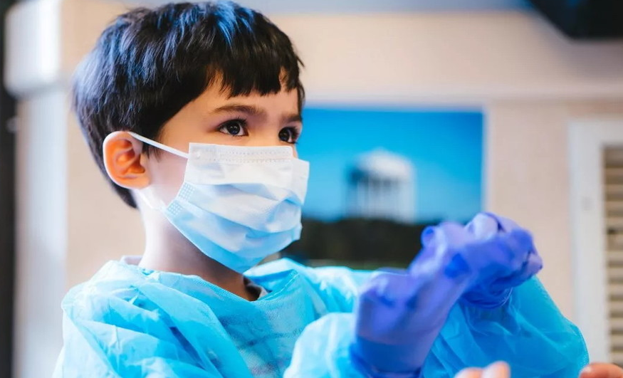 Ето кои са най-честите симптоми на варианта Делта при децата