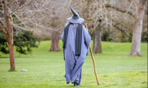 Уволниха единствения магьосник в света