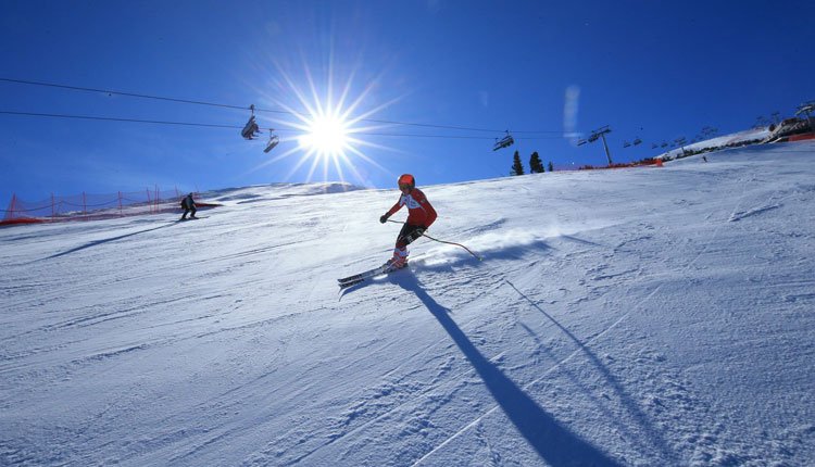 ЛАВИНА НА БОРОВЕЦ: Затрупани са гръцки сноубордисти и скиори, един е в неизвестност