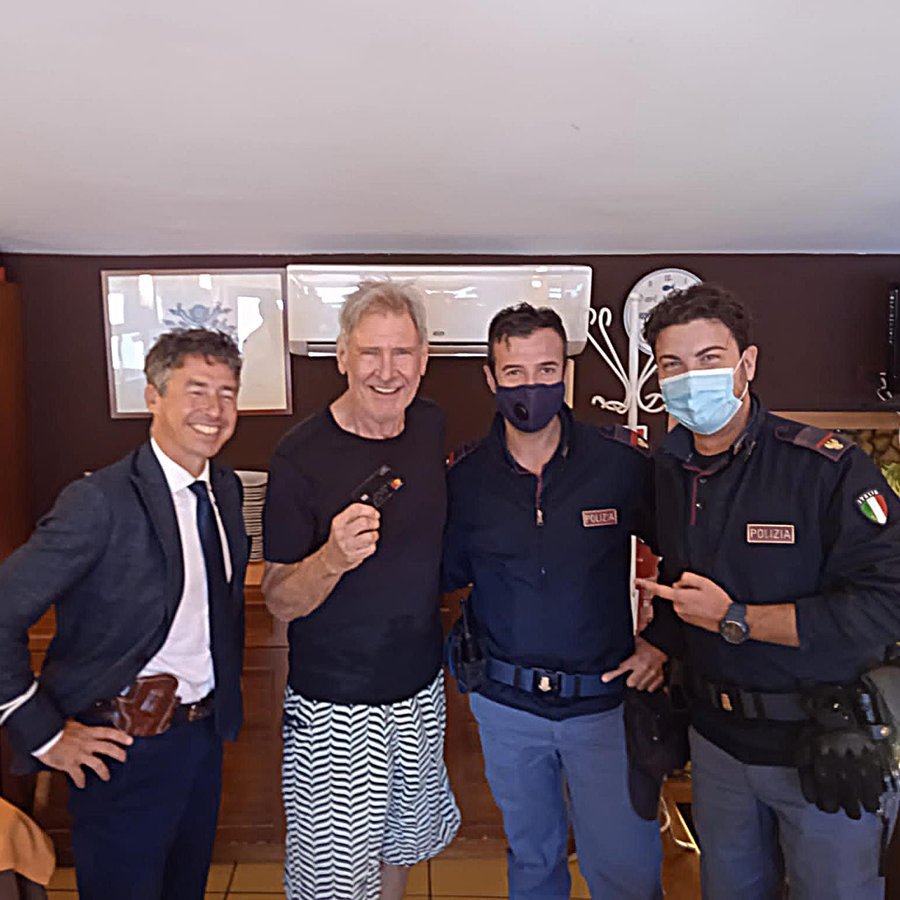 Италианската полиция върна изгубена кредитна карта на Харисън Форд