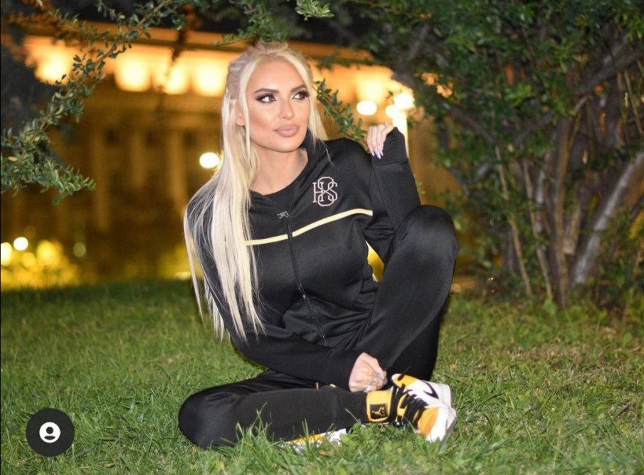 Младото гадже на Рачков най-после облече булчинска рокля (СНИМКА)