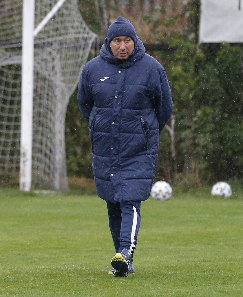 В Левски разбиха мечтите на Мъри Стоилов