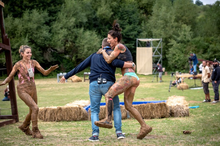 МАНИЯ: Мартина от Фермата ходи с 200 чифта обувки