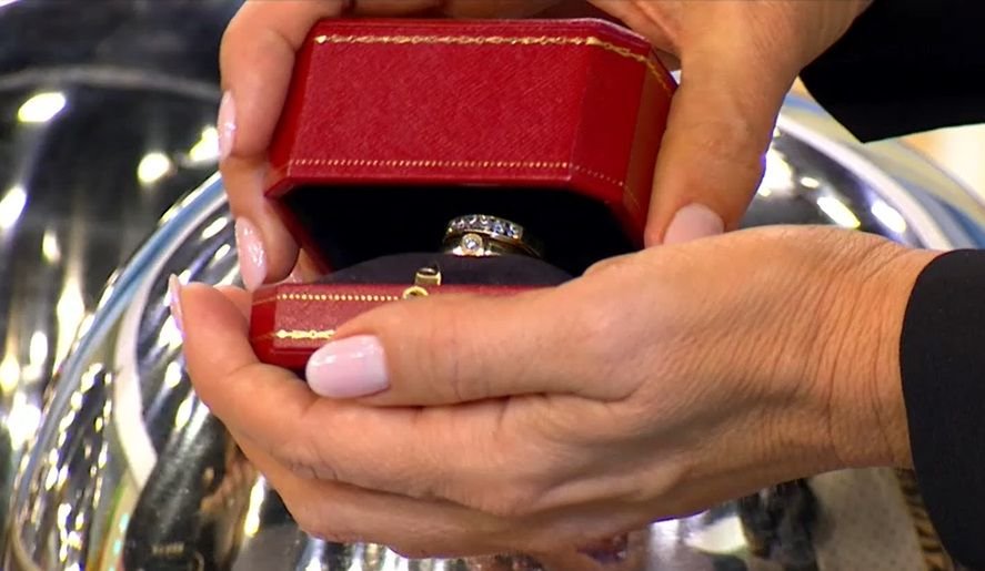 Какво да правим с намерените бижута?