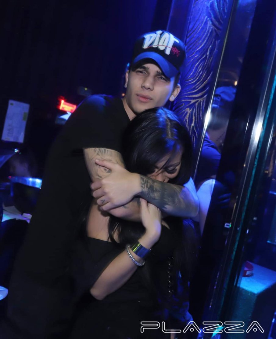 Бившата на Денис Теофиков с мераци за Микеле Мороне