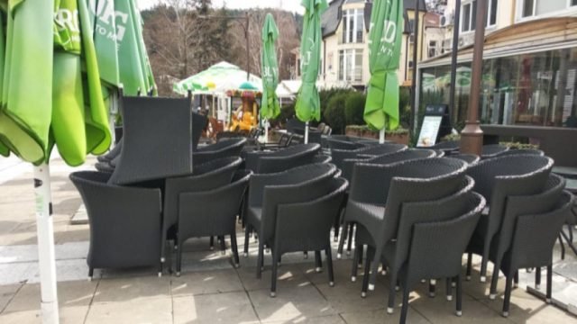 Зеленият сертификат бутнал с 80% оборотите на заведенията в Благоевград