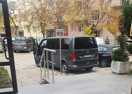 КПКОНПИ влезе в район Северен в Пловдив. Изземват документи