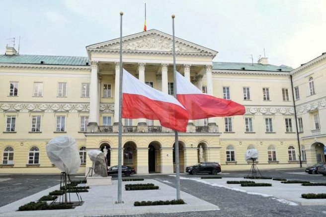 Европейският съд глоби Полша с 1 млн. евро на ден до изпълнение на исканията на ЕК