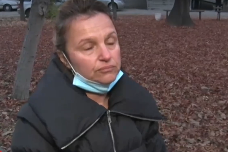 ШОКИРАЩ СЛУЧАЙ: Пациент почина на стълбите на болница, изписали го минути по-рано от COVID отделение