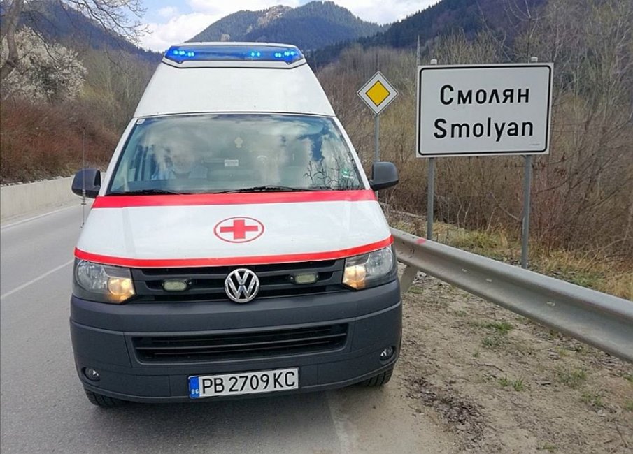 Спасяват мъж, паднал в корито на река Върбица при Златоград