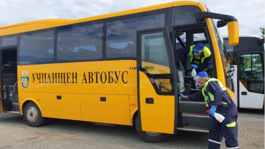 ЗВЪНЕЦЪТ БИЕ! Автомобилна администрация провери всички училищни автобуси