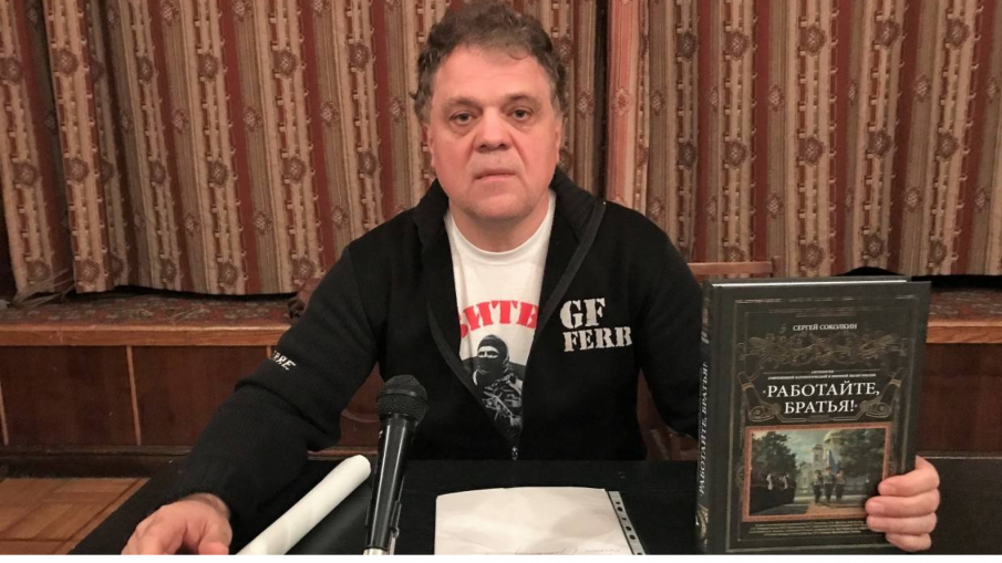 COVID-19 уби текстописеца на Филип Киркоров